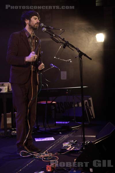 GRUFF RHYS - 2011-03-04 - PARIS - Cafe de la Danse - 